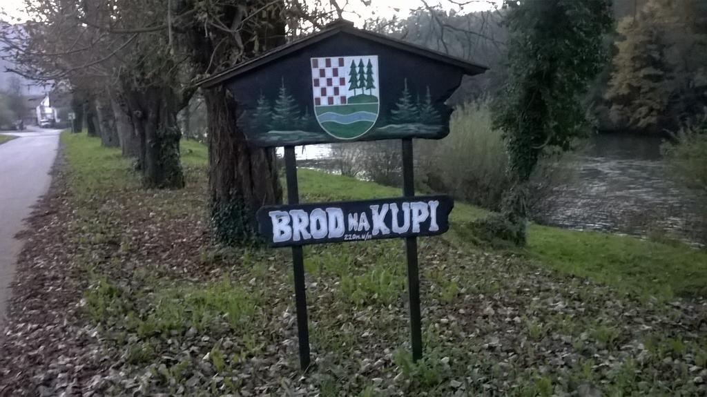 Holiday Home Vesna Brod na Kupi Exterior photo